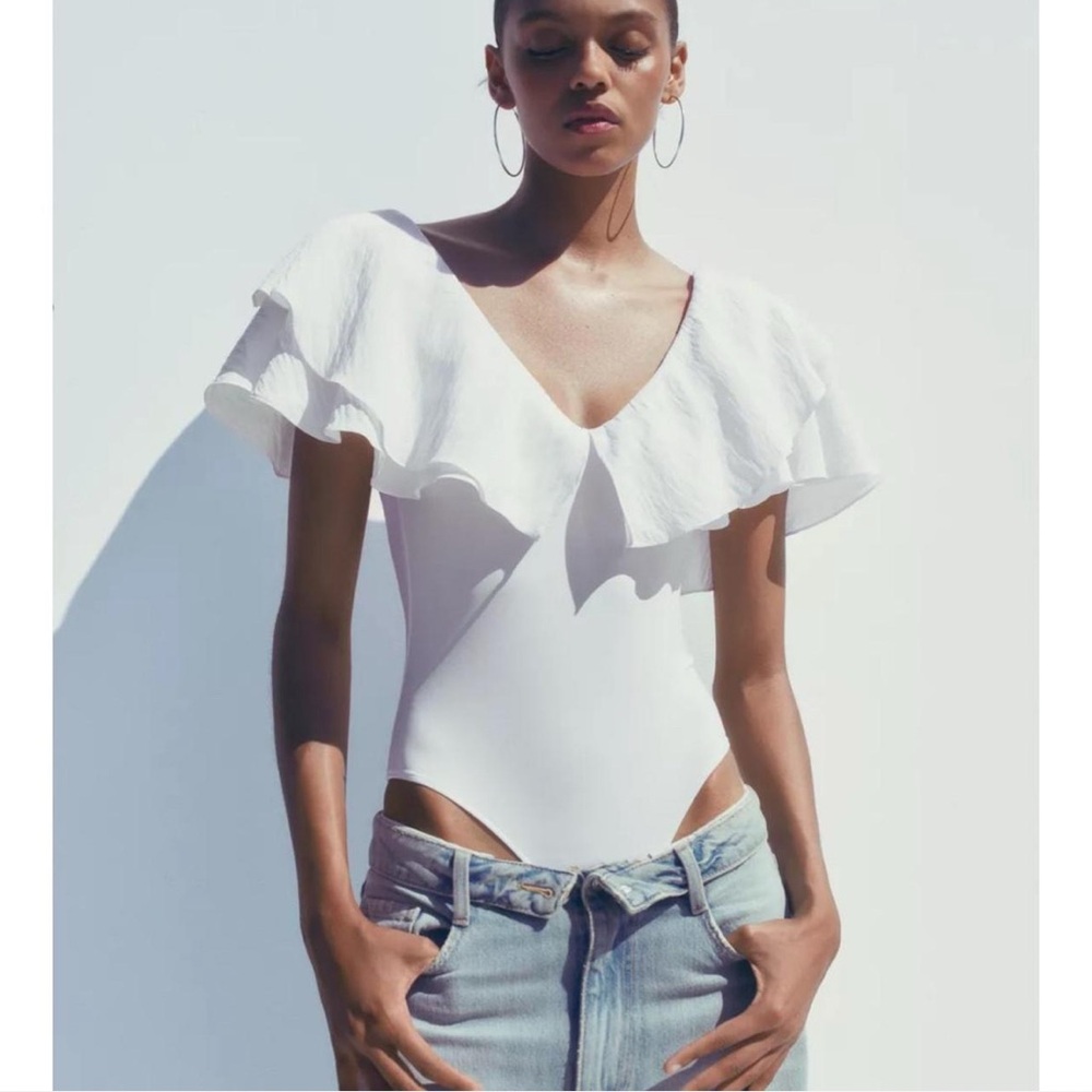 Zara White Ruffled Bodysuit - Small